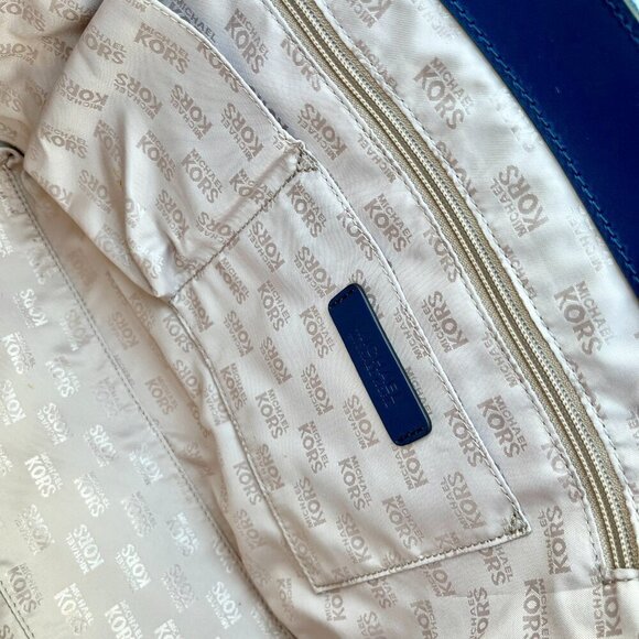 Michael Kors Fulton Striped Canvas Navy & White  Glamorous  Tote NWOT - Picture 10 of 12